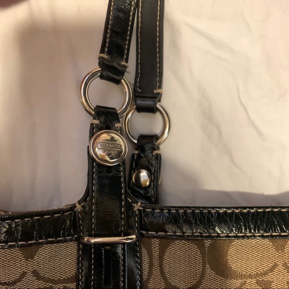 Coach purse - Picture 5 of 8